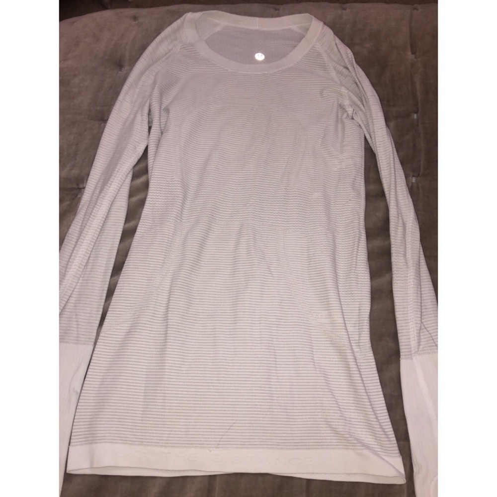 Lululemon Swiftly Tech Long Sleeve Top